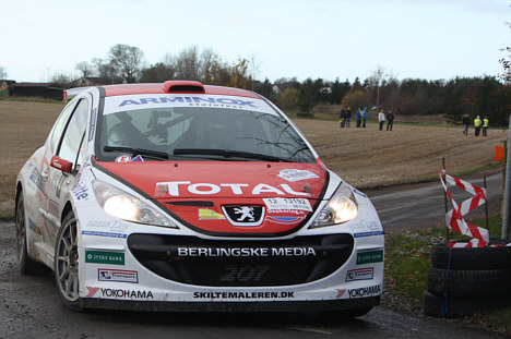 Karl-Åge Jensen og Freddy Pedersen kørte en fjerdeplads i hus i Bygma Rally, hvilket gav dem deres DM-titel nummer otte og seks.